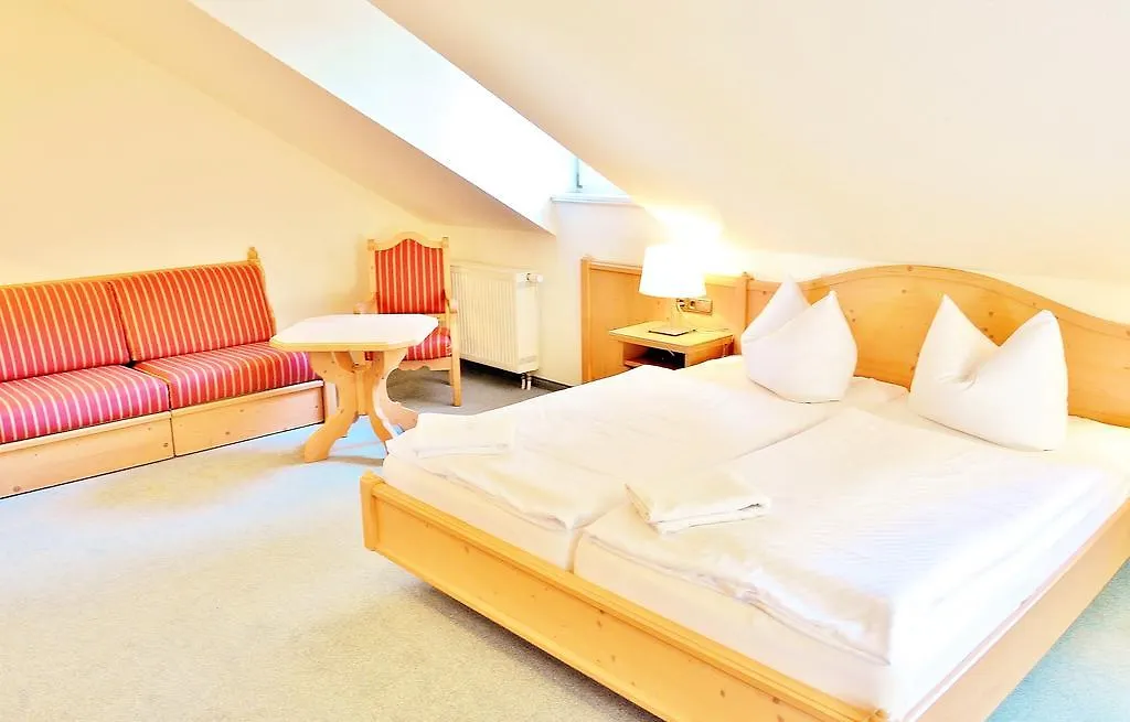 Hotel Alttolkewitzer Hof Dresden 3*,