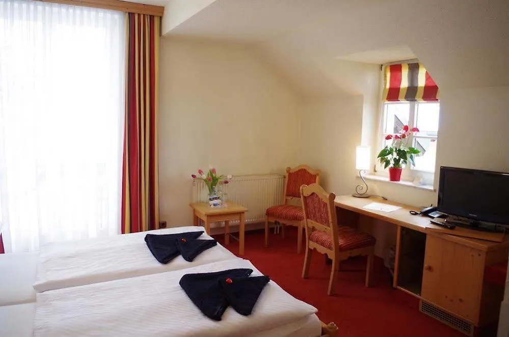 Hotel Alttolkewitzer Hof Dresden 3*,